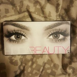 Huda Beauty False Lashes
